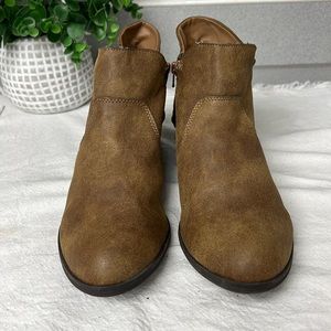 Me Too ‘Adrian’ Ankle Boots